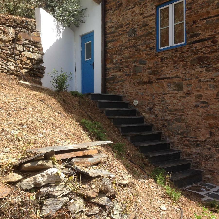 Affittacamere Casas Do Sinhel Cha de Alvares Esterno foto